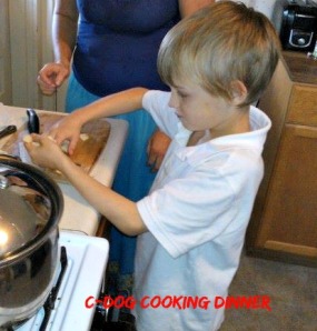 Cooking With Kids 1380441_10153315237885612_801304331_n